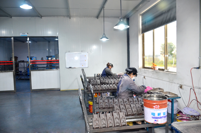 四峰金刚石工具