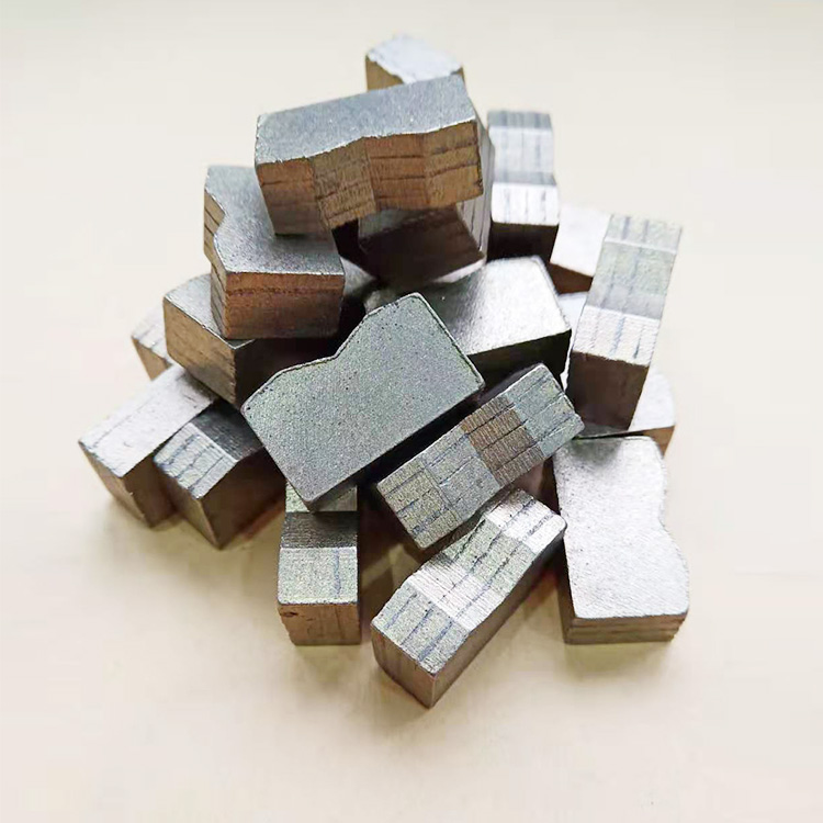 石材单片锯刀头